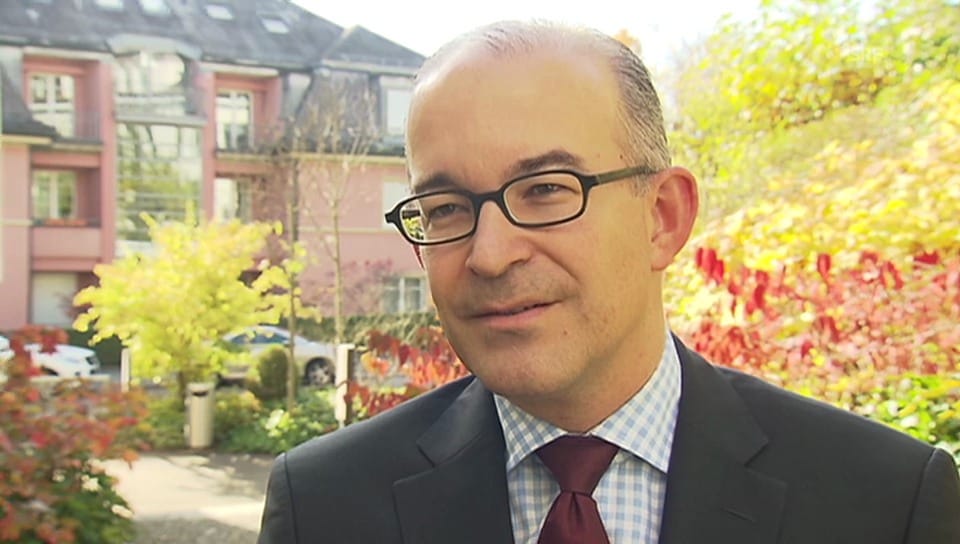 News-Clip - SVP-Nationalrat Gregor Rutz zum Initiativ-Verbot - Play SRF