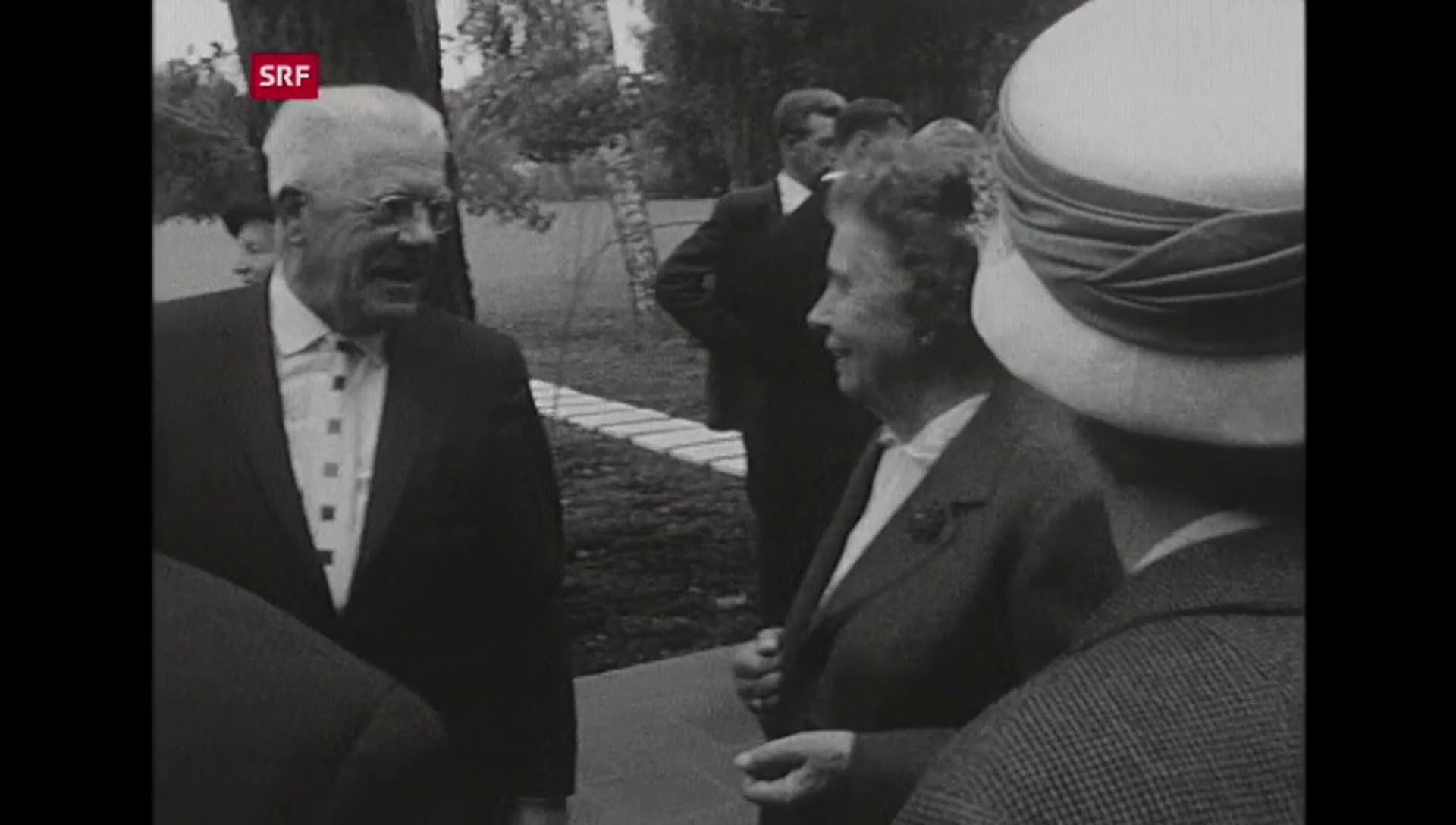 Antenne Gottlieb Duttweiler Institut (GDI) Play SRF