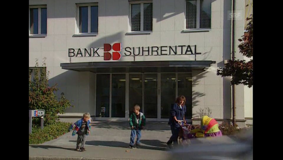 Schweiz aktuell InterregioBank Play SRF