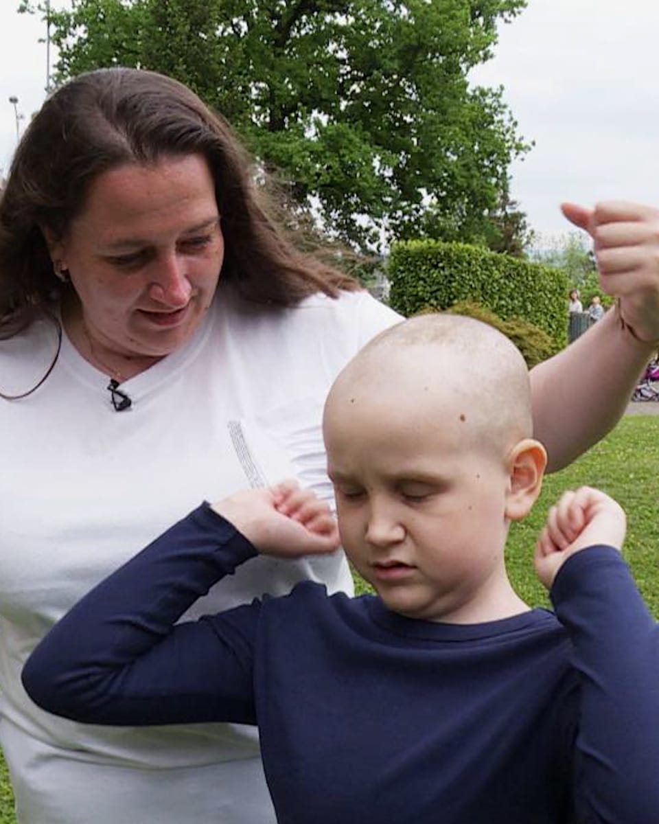 SRF News Videos Der Kleine Denis Wird In Der Schweiz Therapiert srf-news-videos-der-kleine-denis-wird-in-der-schweiz-therapiert