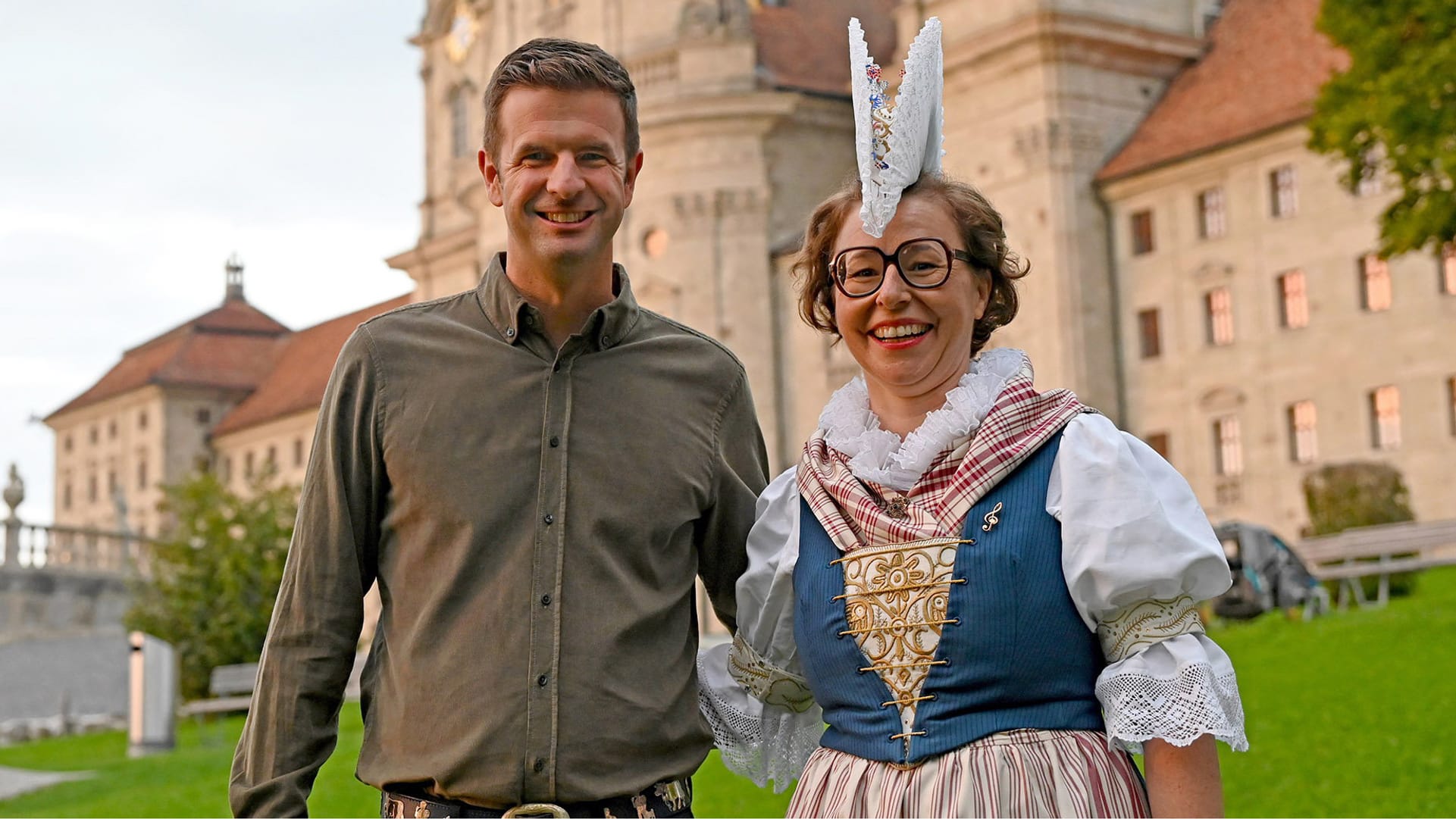 Nadia Räss Ländlertrio Augenschmaus - Am Tanzbode Nidwaldnerbuebe Hochzig ...