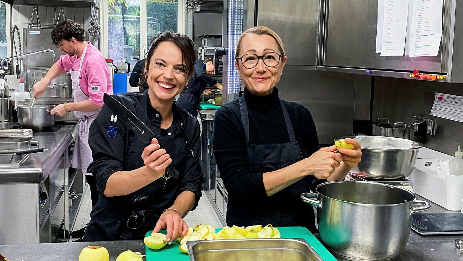 Mona mittendrin - Bei Spitzenköchin Tanja Grandits - Play SRF