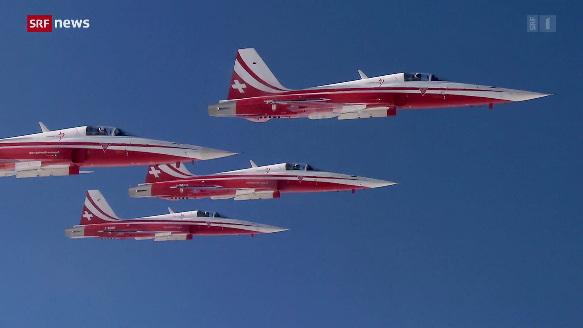 Streifkollision über Zug - Patrouille Suisse hätte bei Unfall in Zug ...