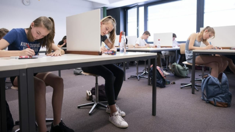 Magistraglia grischun sa dosta cunter preparaziun d'examens al gimnasi
