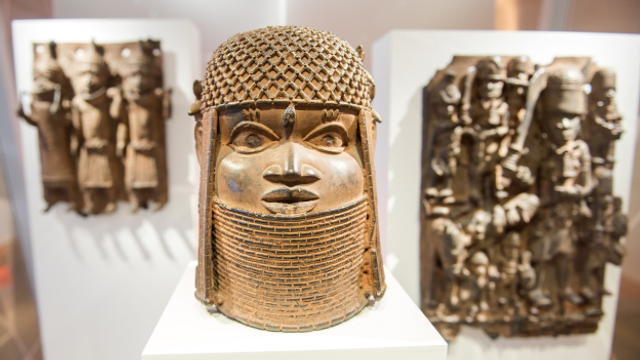 Benin Bronzen in der Schweiz: Toxisches Erbe aus der Kolonialzeit