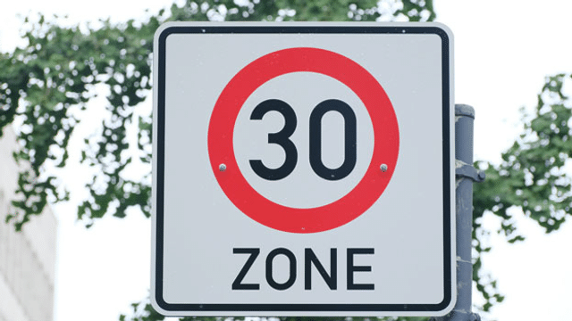 stadt zurich wird zur zone tempo 30 radio play srf